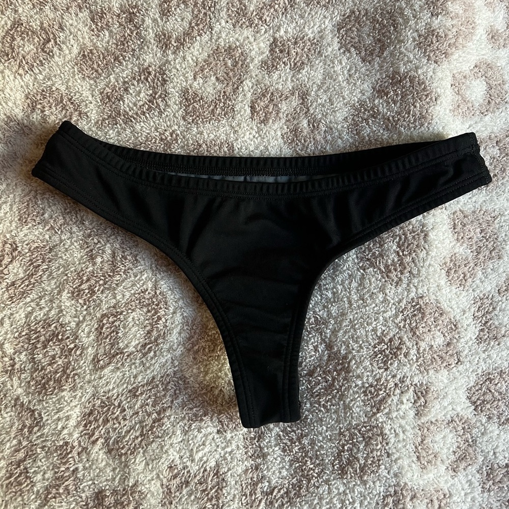 Jolyn | Duke Bottoms | Size Medium | Perfect Condition